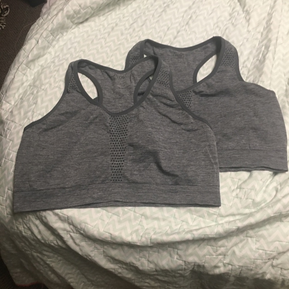 2 Women’s Plus 3x sports bras